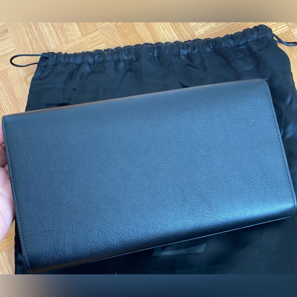Black YSL | Yves Saint Laurent Clutch - Picture 3 of 7